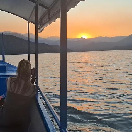 Ivan'S Holiday Home เวียร์ปาซาร์ ภายนอก รูปภาพ