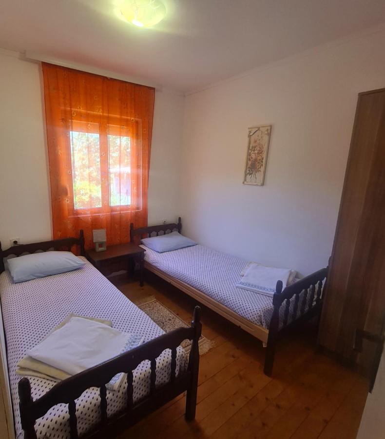 Ivan'S Holiday Home เวียร์ปาซาร์ ภายนอก รูปภาพ