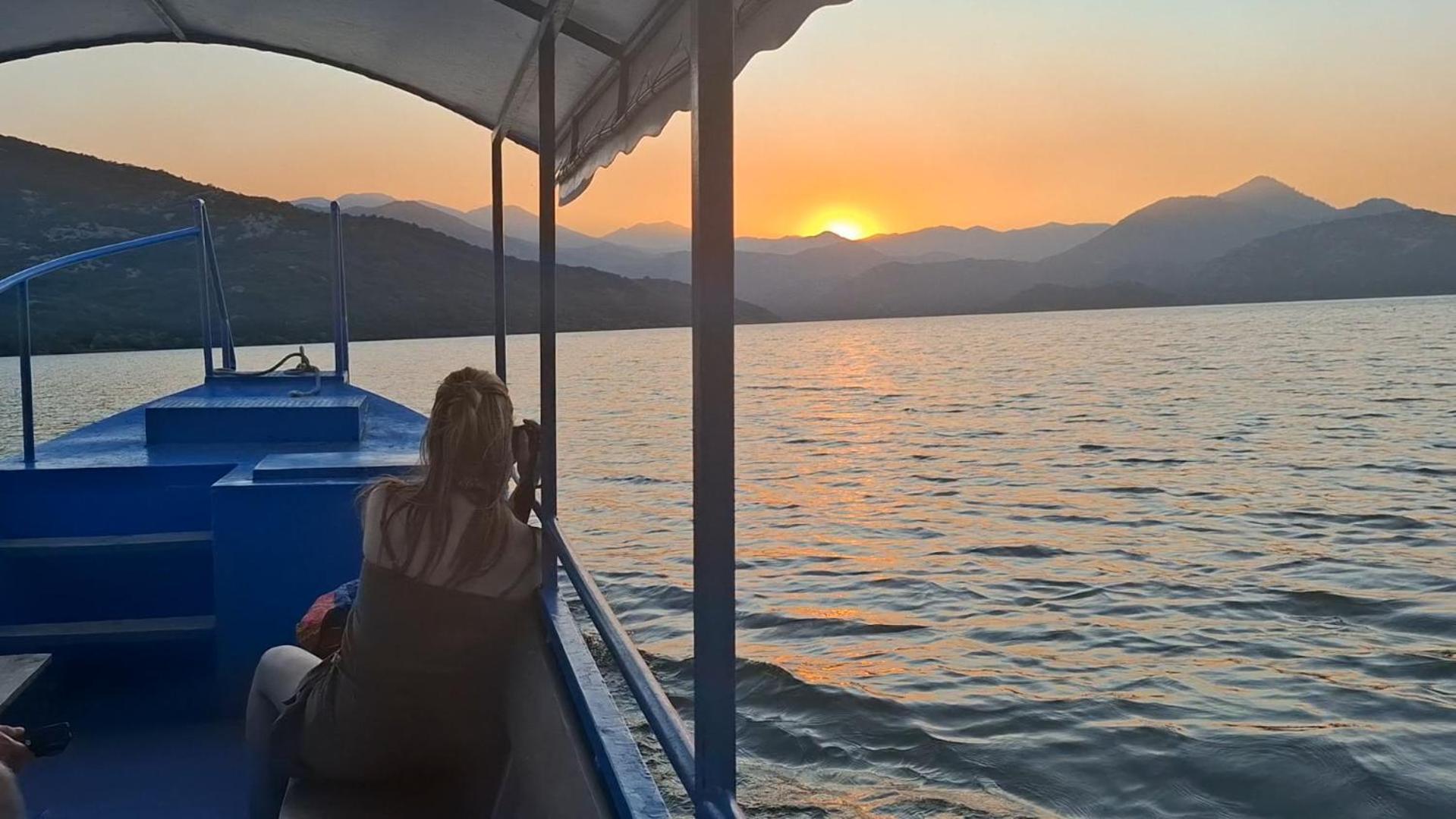 Ivan'S Holiday Home เวียร์ปาซาร์ ภายนอก รูปภาพ
